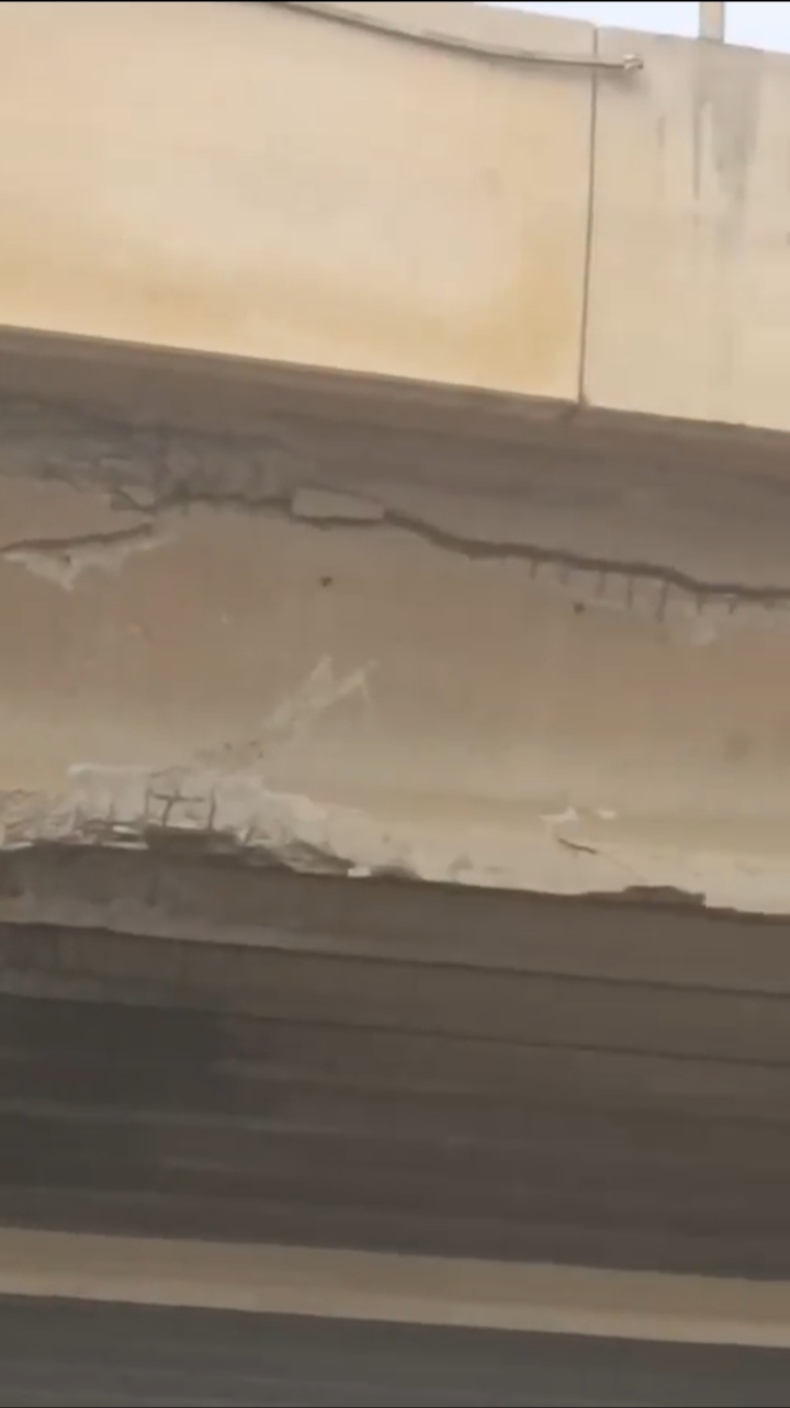 Heavy cracks visible on Lagos–Ibadan Expressway bridge raising alarm among Nigerians